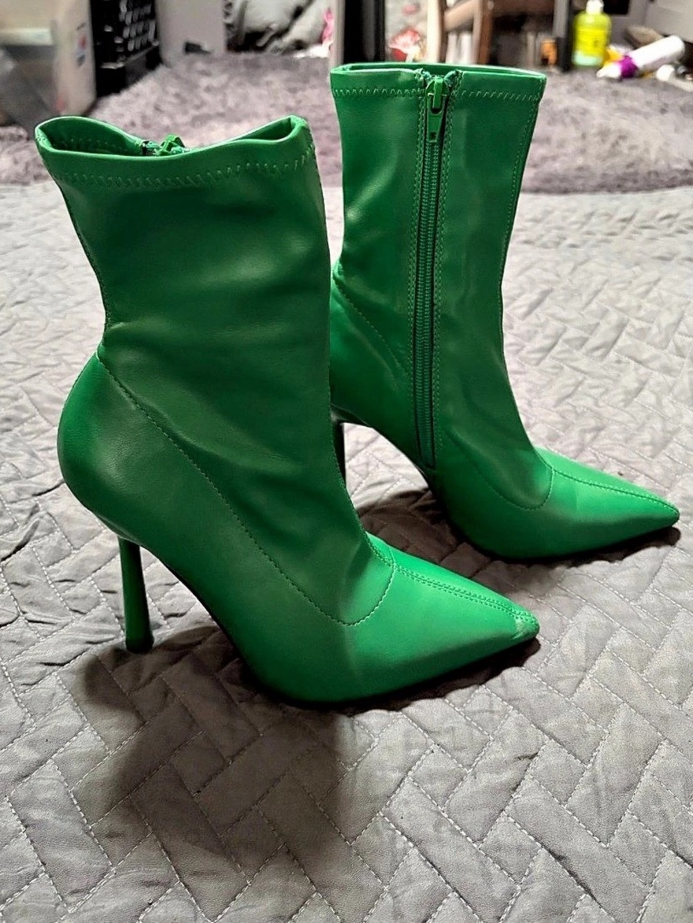 Forever 21 Bright Green Pointed-Toe Stiletto Ankle Boots — Women’s Size 6